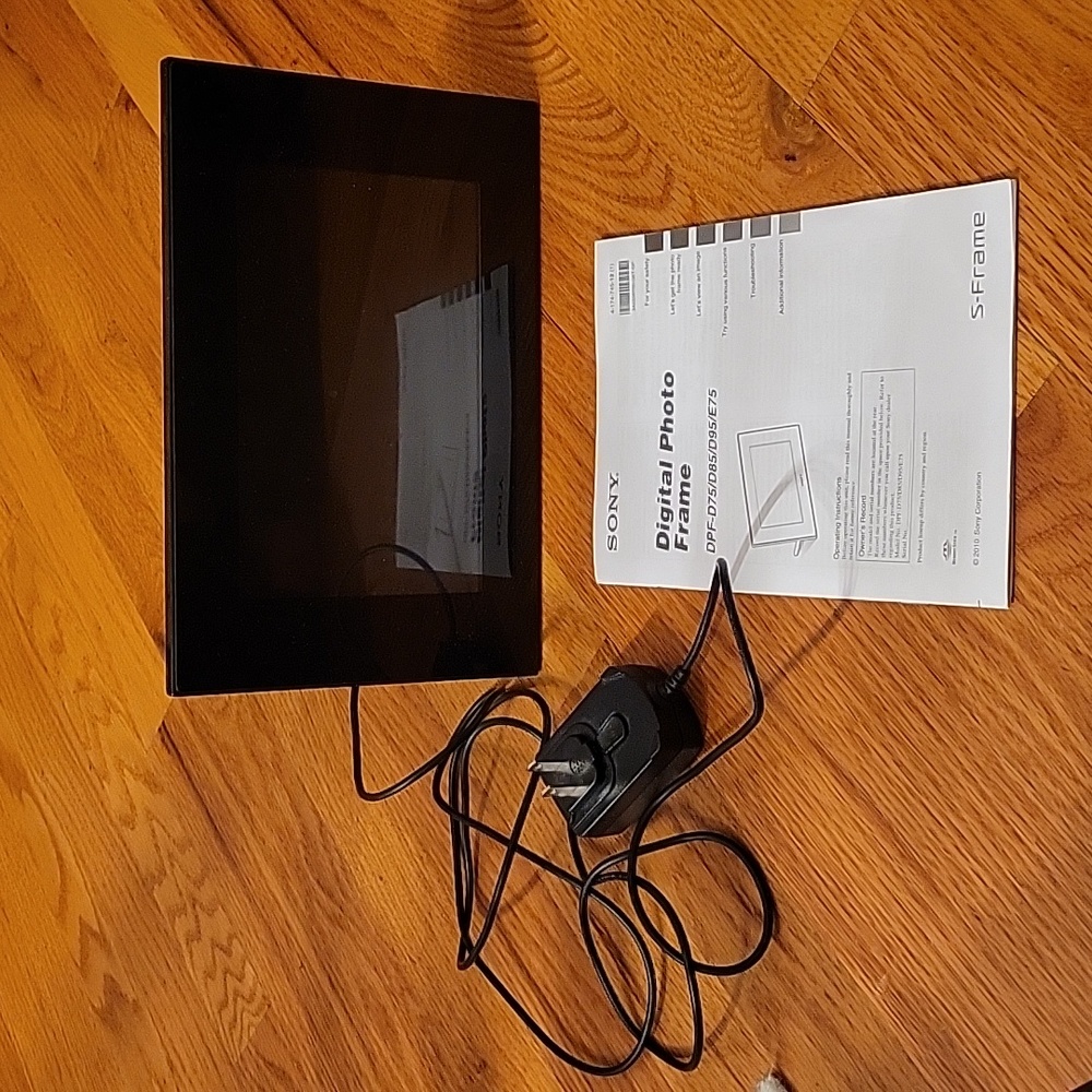Sony - Digital Photo Frame